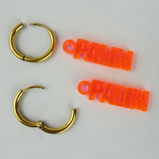 goldmarie Ohrringe PALIM PALIM - Plexi Schriftzug - neon orange - 0,5x2,5cm