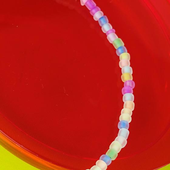 goldmarie Fußkette Perlen Glow In The Dark - selbstleuchtend - pastell bunt