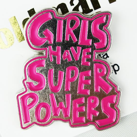 goldmarie Pin GIRLS HAVE SUPERPOWERS - pink-silber