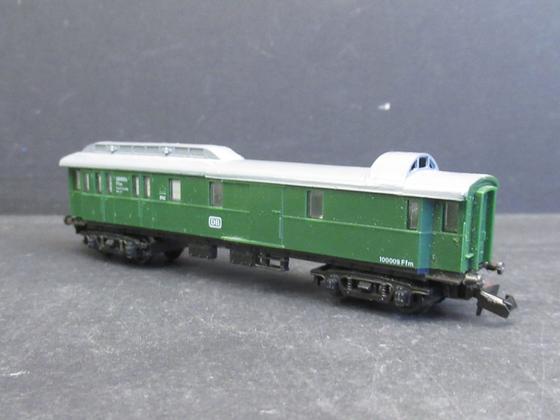 Arnold 0330 Reisezug Gepäckwagen mit Postabteil DB grün Spur N