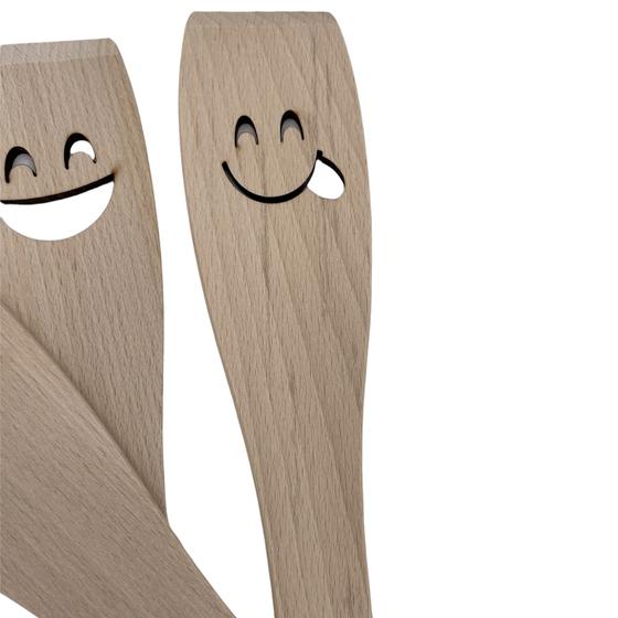 Pfannenwender Holz mit Gesicht HERZAUGEN