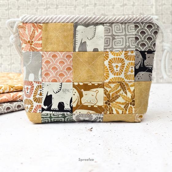 Stoff Elephant grau Rising Sun Loes van Oosten