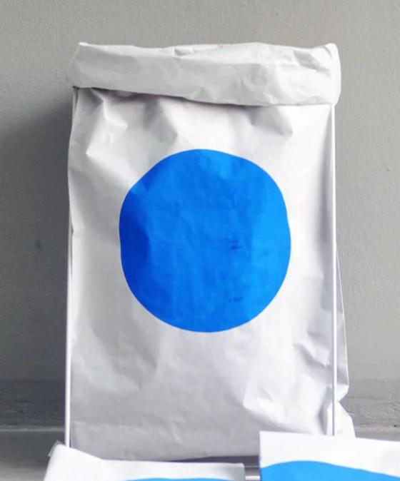 Paper Bag Dot blue von Kolor