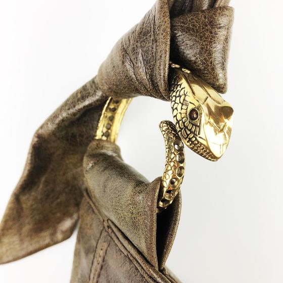 goldmarie Ledertasche HALBMOND SNAKE Vintage rotbraun