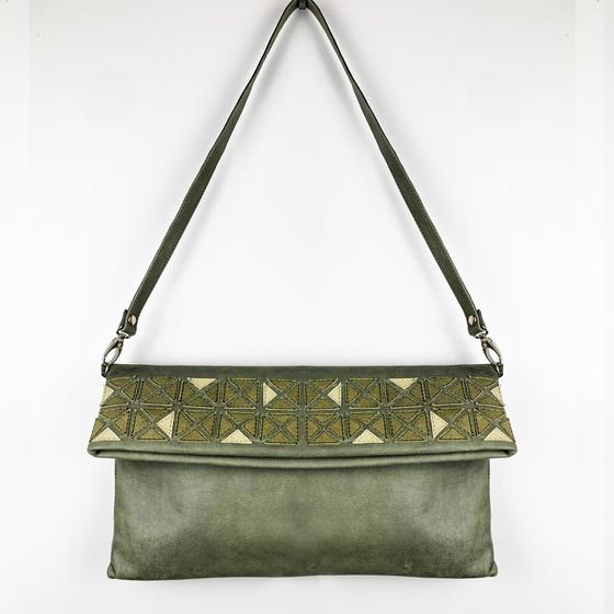 goldmarie Handtasche DOU DREIECK Muster Vintage - olive-creme - 33x18cm