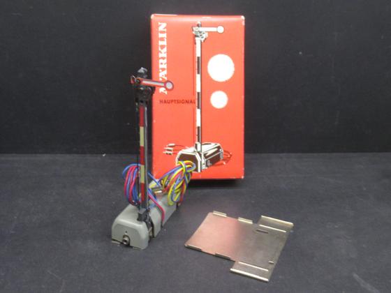 Märklin 7039 Formsignal Hp0/1 Zugbeiflussung Spur H0 rote OVP
