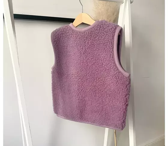 Alwero Wollweste Carpathian Junior Lilly Lila