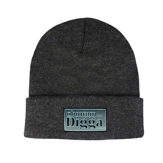 goldmarie Beanie Mütze OHMMM DIGGA metallic Look Label - anthrazit-meliert