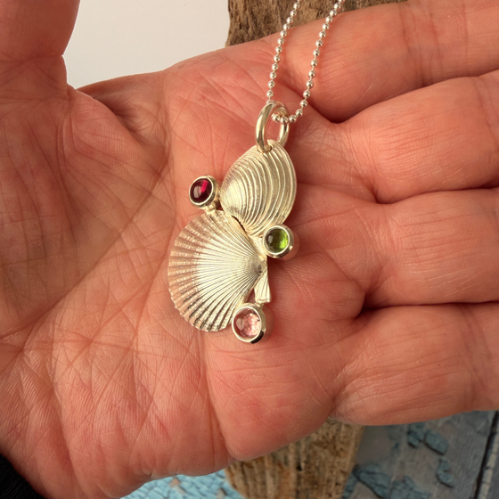 silberanhaenger_muscheln_ostsee