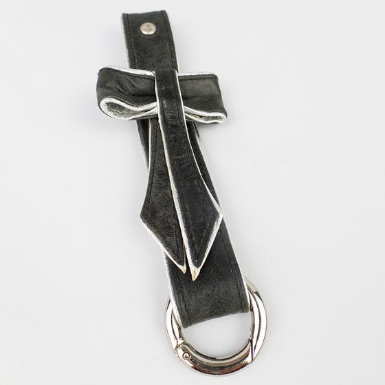 goldmarie Schlüsselanhänger LEDER SCHLEIFE schwarz-silber 