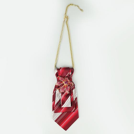 goldmarie Schmuck-Krawatte mit Strass-Blume - Vintage Krawatte recycelt - rot - upcycling Unikat 