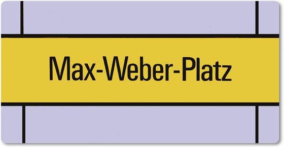 U-Bahnhof Max-Weber-Platz - schwarze Schrift auf gelbem Streifen, vor weißem Hintergrund