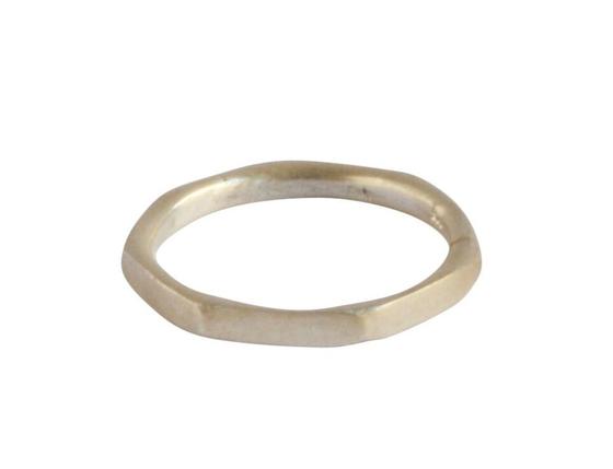 Edges Silber Ring