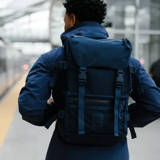 Rover Pack Tech Navy von Topo Designs