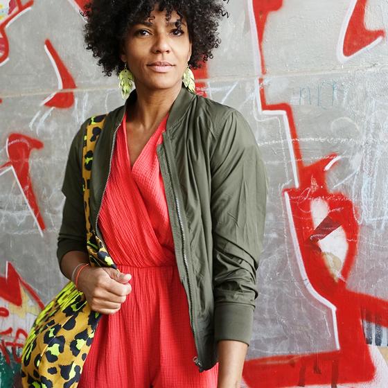 goldmarie Blouson-Jacke OHMMM DIGGA - olive-schwarz mit Glitzer 