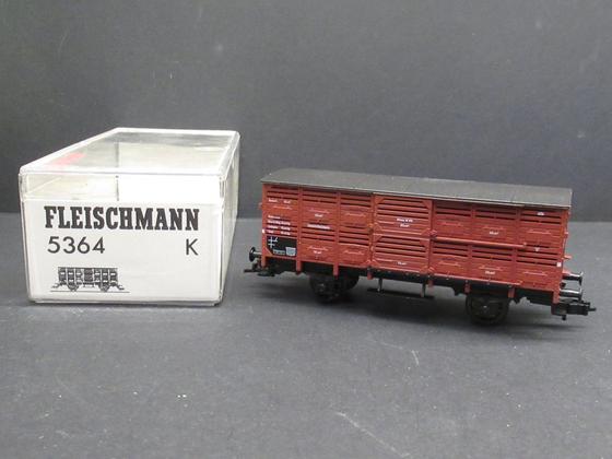 Fleischmann 5364 K Kleinviehwagen Altona in brauner Farbgebung der DRG für Spur H0, OVP