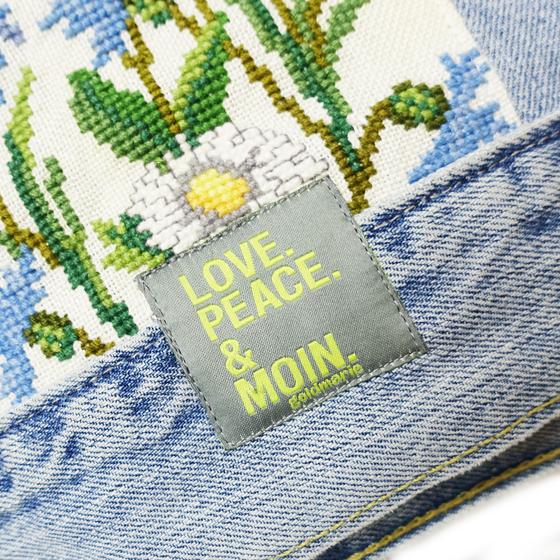 goldmarie Jeansweste LOVE PEACE MOIN - NR 06226 - Recycelt aus einer Jeansjacke - denim washed