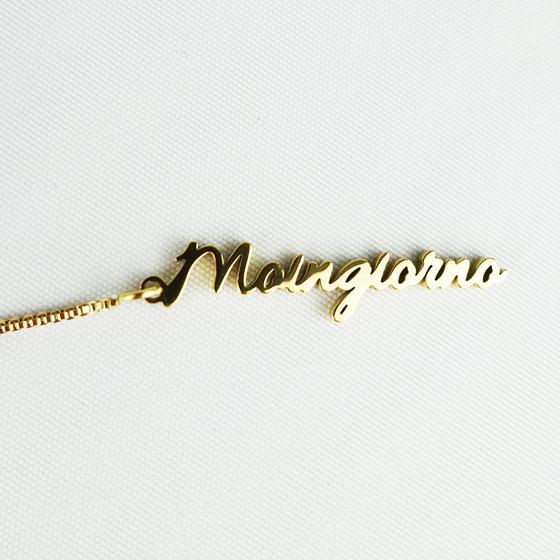 goldmarie MOINGIORNO Schriftzug Ohrringe - Stahl vergoldet - 3cm 