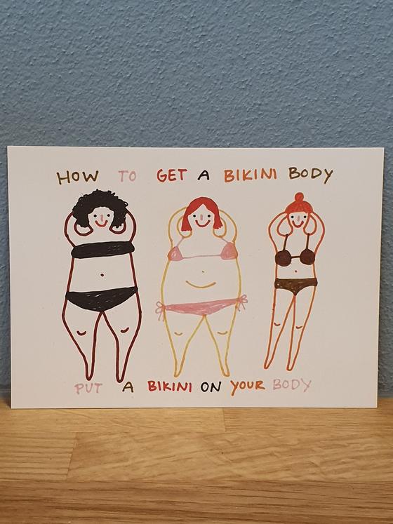 Postkarte Bikini Figur von Slinga Illustration