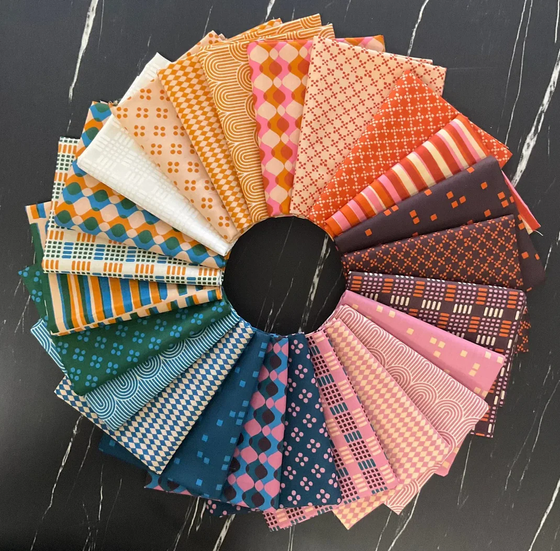 Geometry Ruby Star Society Stoff Striche rot rosa