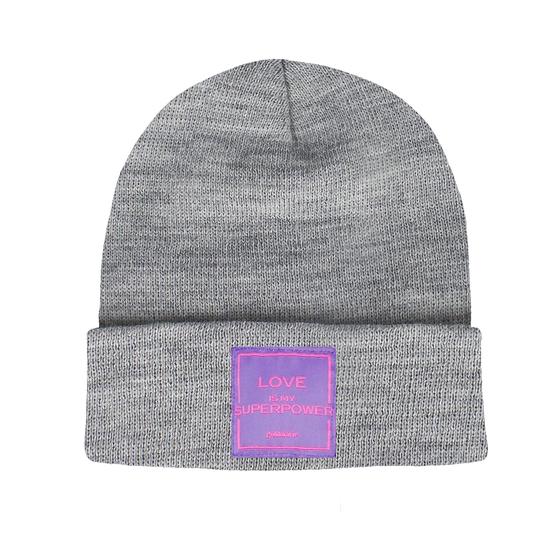 goldmarie Beanie Mütze LOVE IS MY SUPERPOWER lila Label - hellgrau melange