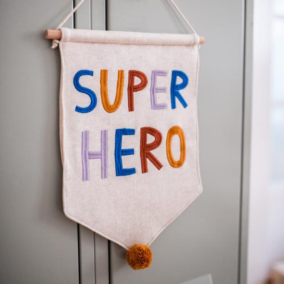 ava&yves Wandbehang Super Hero