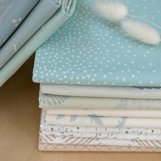 Low Volume Stoff Serenity Fusion mit feinen Kreuzen