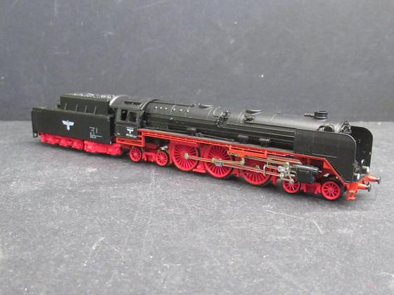 Arnold 2216 Dampflok BR 05 003 DR Wager Windleitbleche Spur N