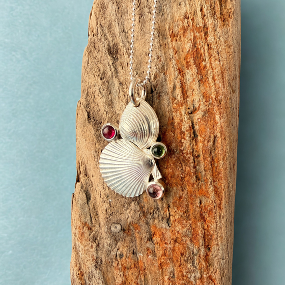 silberanhaenger_muscheln_ostsee