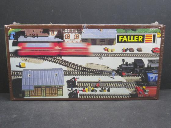 Faller B-184 Bahnsteigplatten für Märklin M-Gleise und Weichen Spur H0 OVP