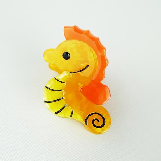 goldmarie Mini Haarklammer SEEPFERDCHEN - orange-gelb - 4cm