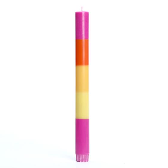 Kleine bunte  Kerze Yippie und Glückwunsch