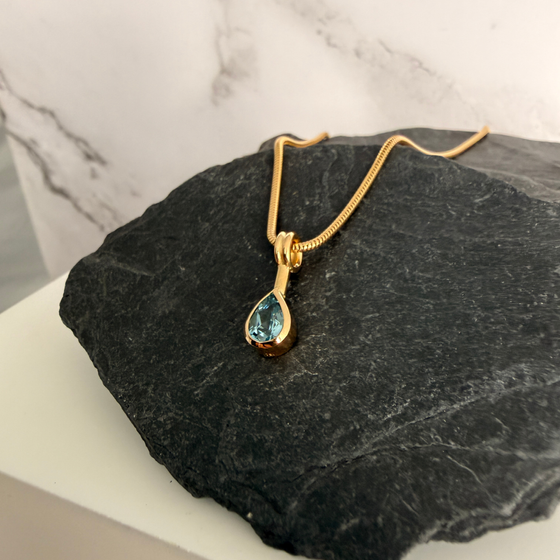 anhaenger_aquamarin_gold_blau