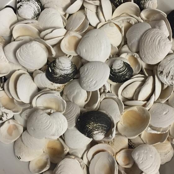 anhaenger_astarte_granat_violett