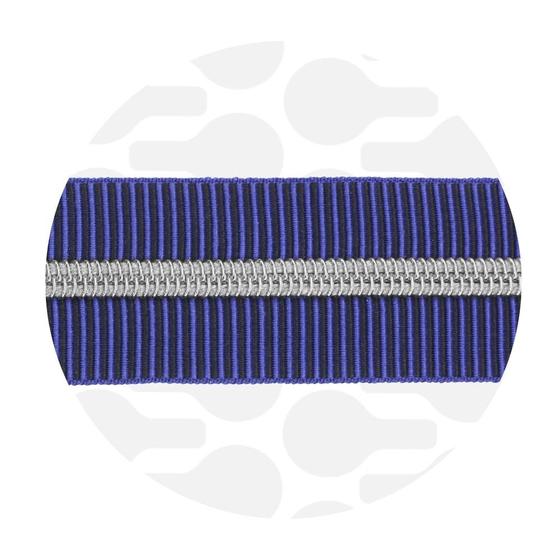 Spiralreißverschluss „Blueberry/Nickel“ (1 m) – gestreiftes Reißverschlussband mit metallischer Optik. Flexibel, leicht zu nähen, ideal für Taschen & Accessoires.