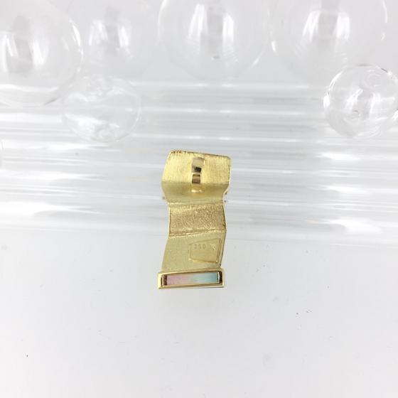 Goldanhaenger_mit_Turmalin-zweifarbig