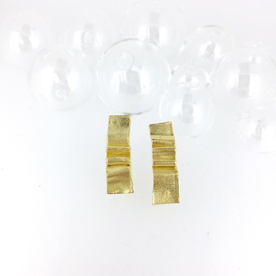 Ohrstecker_Gold_asymmetrisch_Unikatschmuck