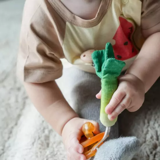 Oli&Carol Pacifier Clip Luke the Leek