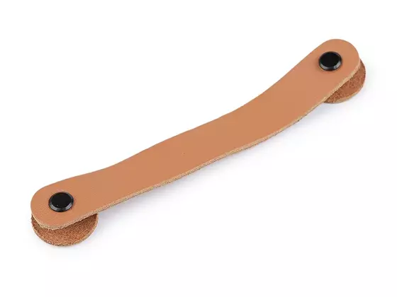 Lederhenkel aus Rindsleder 2 x 15 cm in Naturbraun mit schwarzen Schraubnieten für Taschen und Körbe
