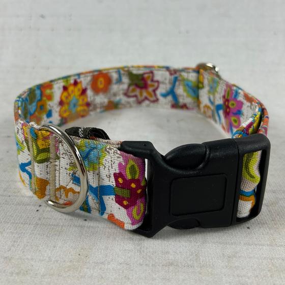 Halsband antike Blumen