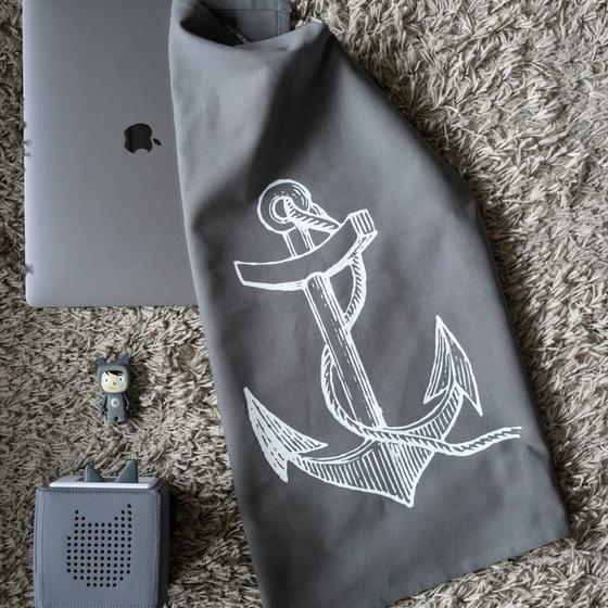 17;30 made in Hamburg Geschirrtuch ANKER grau-weiß