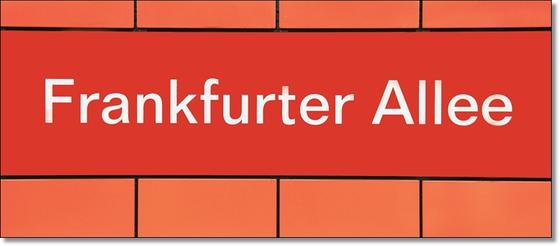 Frankfurter Allee U-Bahn Souvenir Tasse Berlin von tom bäcker - U5 - Friedrichshain - Karl Marx Allee - Lichtenberg - Ringbahn - S41 - S42 - Friedrichshain