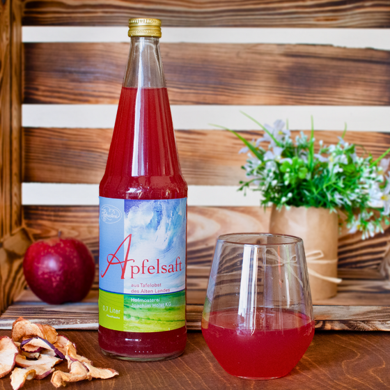 Roter Apfelsaft 
