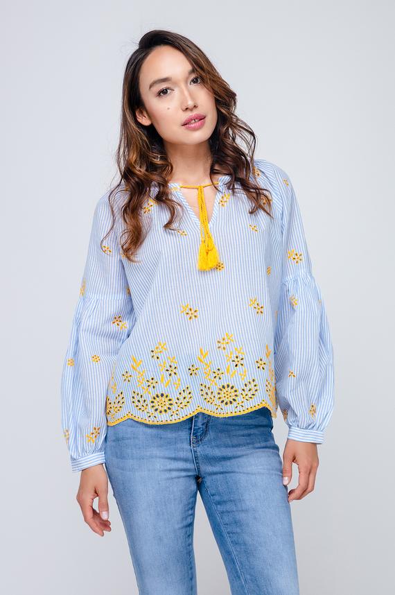 Bluse mit Schnürung und Lochmuster