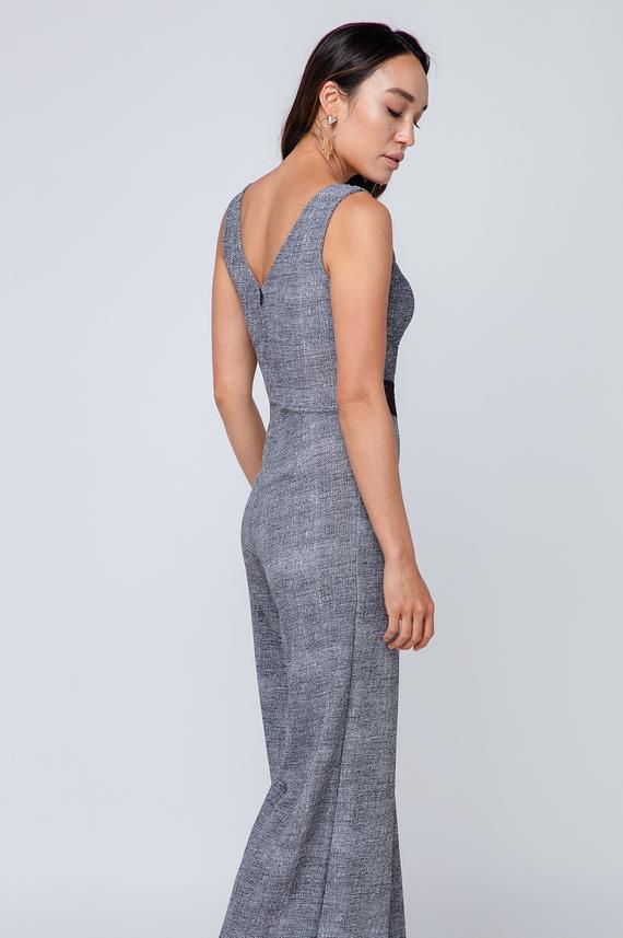 Jumpsuit mit Spitze und weitem Bein