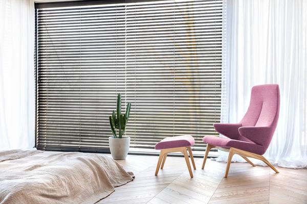 Hocker zum Sessel rosa Retro-Design