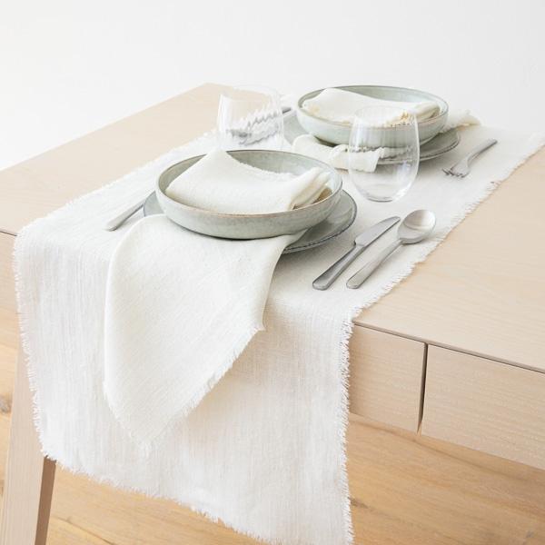 Runner für den Tisch in weiß kaufen