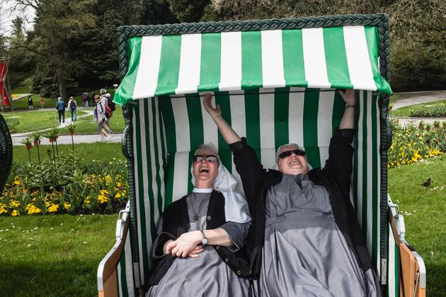 Veils and Hoods 1, 2013 | Edition 20 | Artikelnummer: KHL_01-66x100FAL_SR1_P0