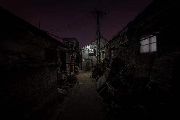 Hutong I, 2013 | Edition 30 | Artikelnummer: CDO_11_60x90FAL_SF1