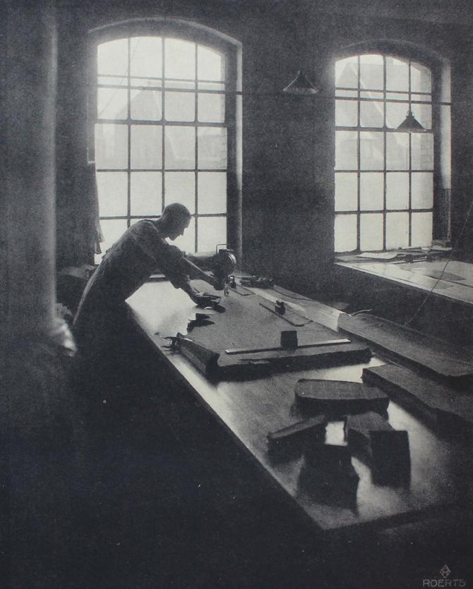 Buchcover "Menschen in der Fabrik" Industriefotografie 1895-1970